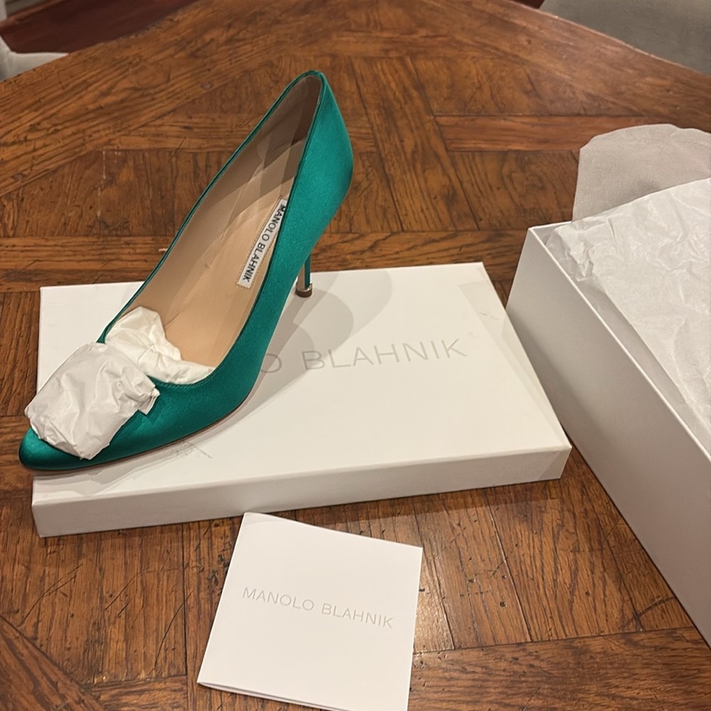 NWT Manolo Blahnik Green Satin Heels - Picture 5 of 8
